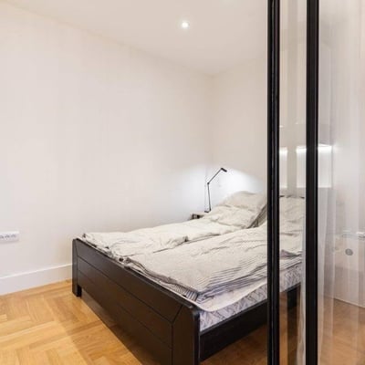 Alquiler de un luminoso apartamento de 2 habitaciones, 47 m², centro de la ciudad, Belgrado, Serbia